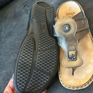 Abeo sandals never worn